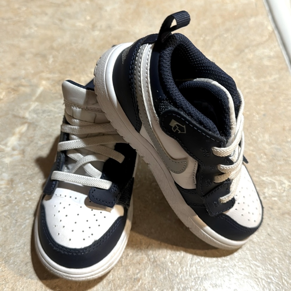 Tenis shoes Nike